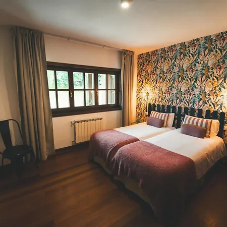 Holacamp Camino * O Pino